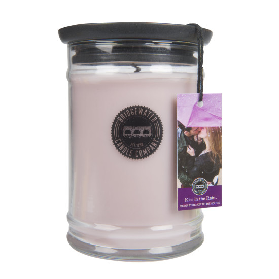 Bridgewater Candle Company - Geurkaars - 500gr - Kiss in the Rain